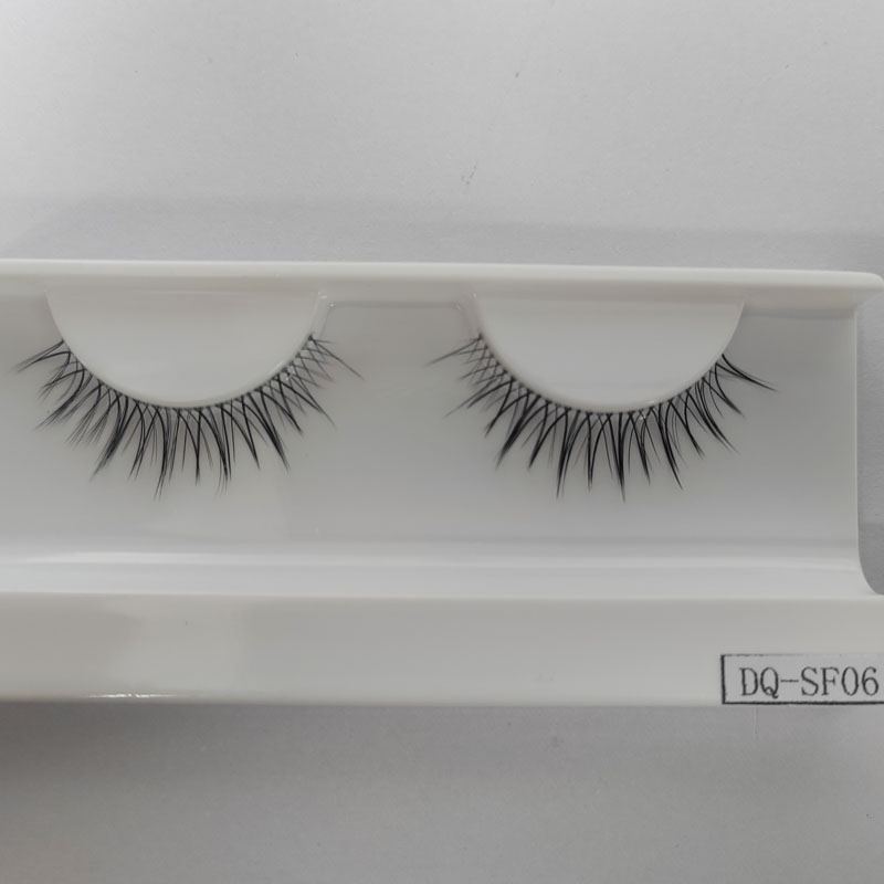 Welche künstlichen Wimpern eignen sich für empfindliche Augen?